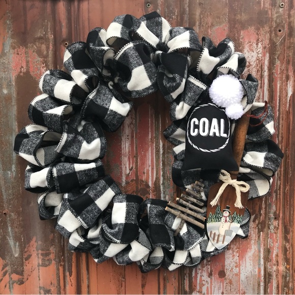 Buffalo Plaid Plush Ribbon Wreath - Picture 1 of 2